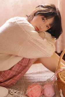 一觉醒来自己变成了乳胶娃娃